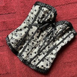 Alivila Y Bustier/Corset w/ Black Lace on Satin M